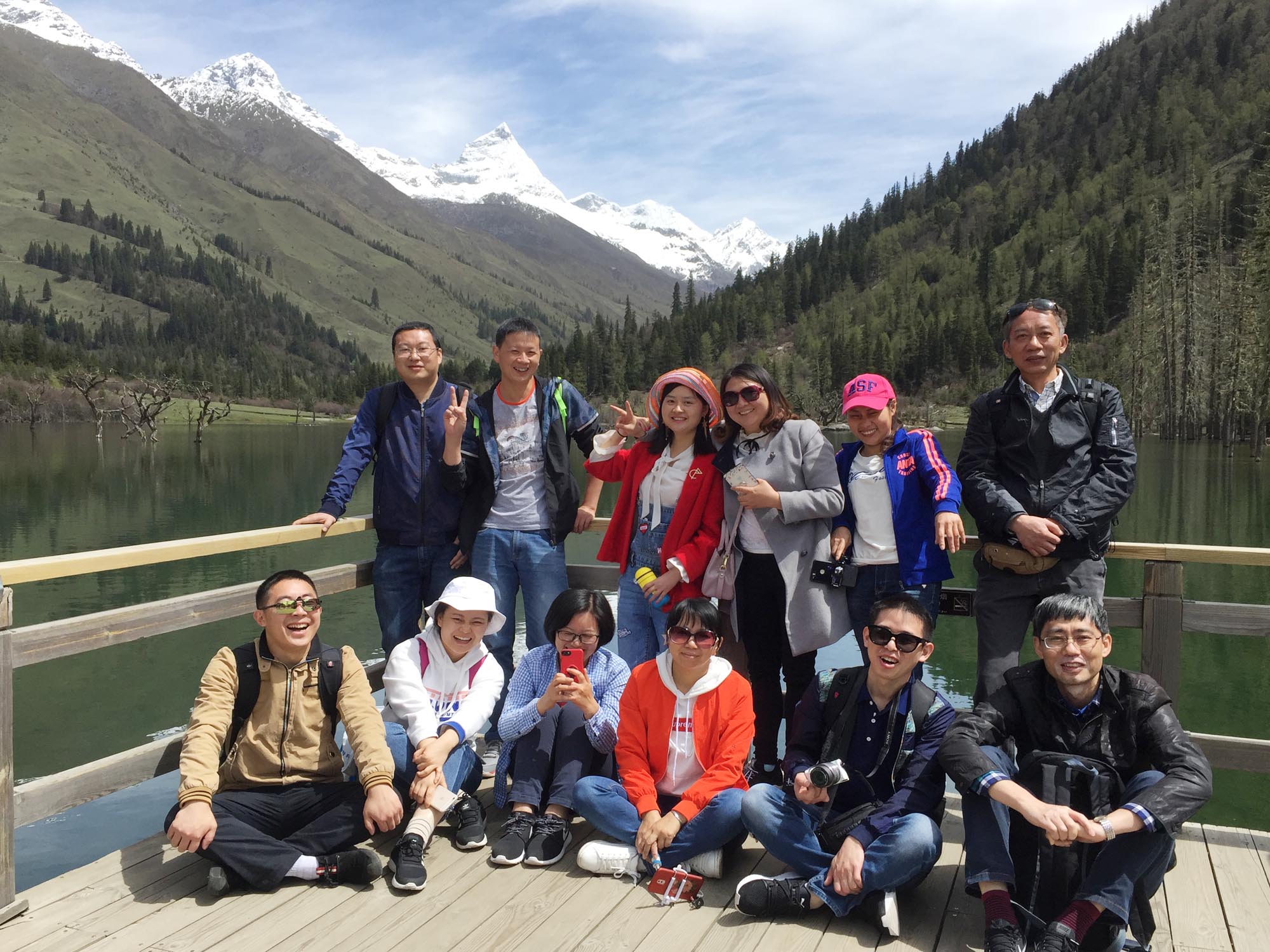 汶川地震遗址及四姑娘山旅游